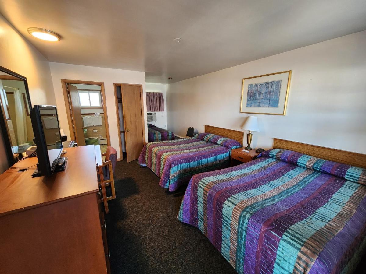 Riviera 2* Erie