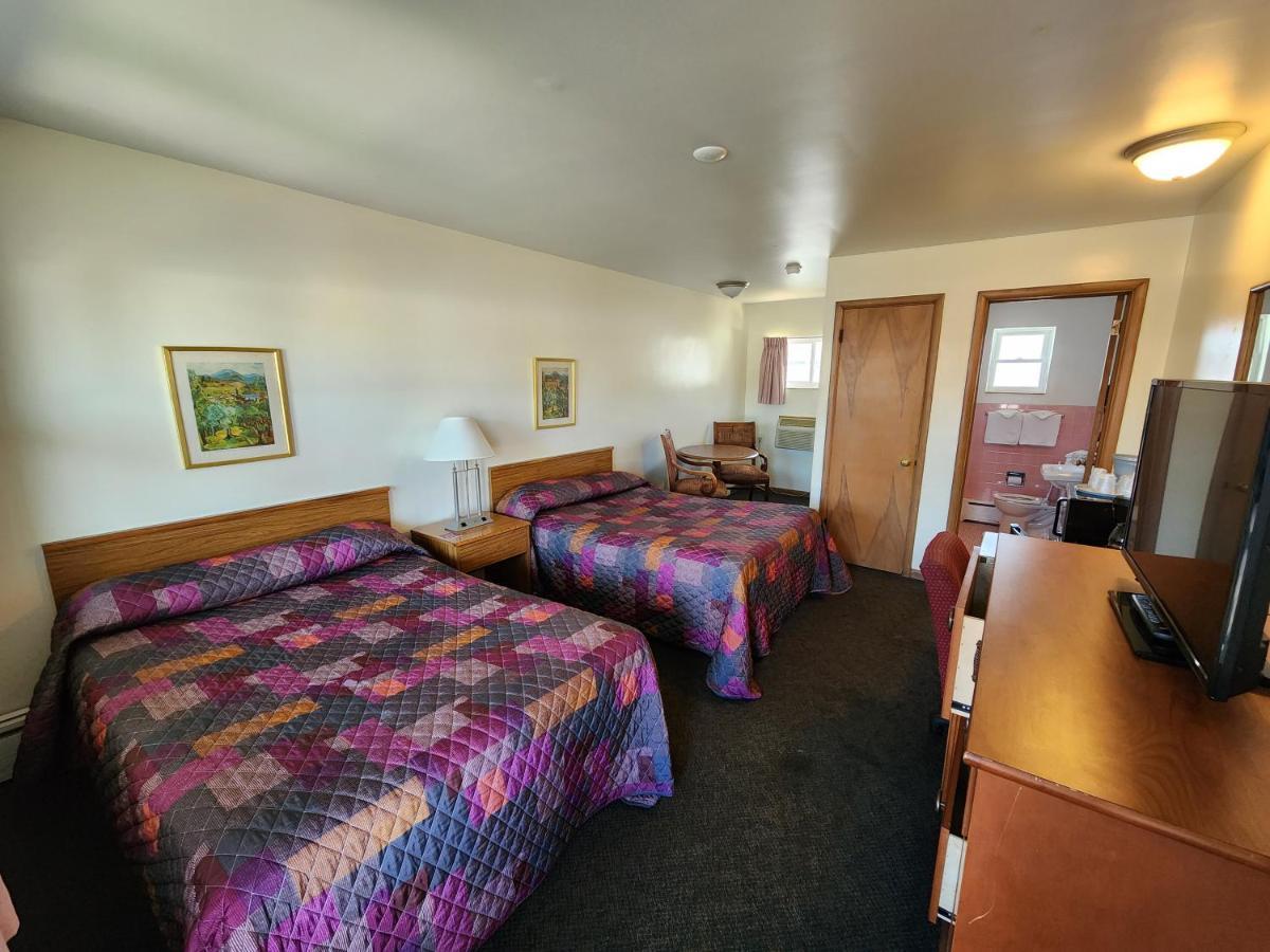 Riviera Motel 2*
